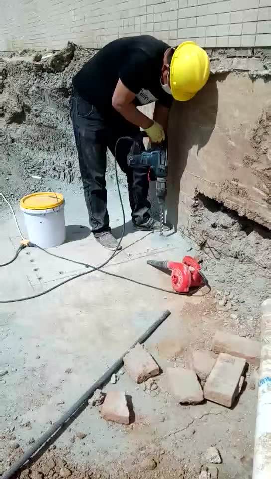 淮南新旧混凝土植筋连接加固